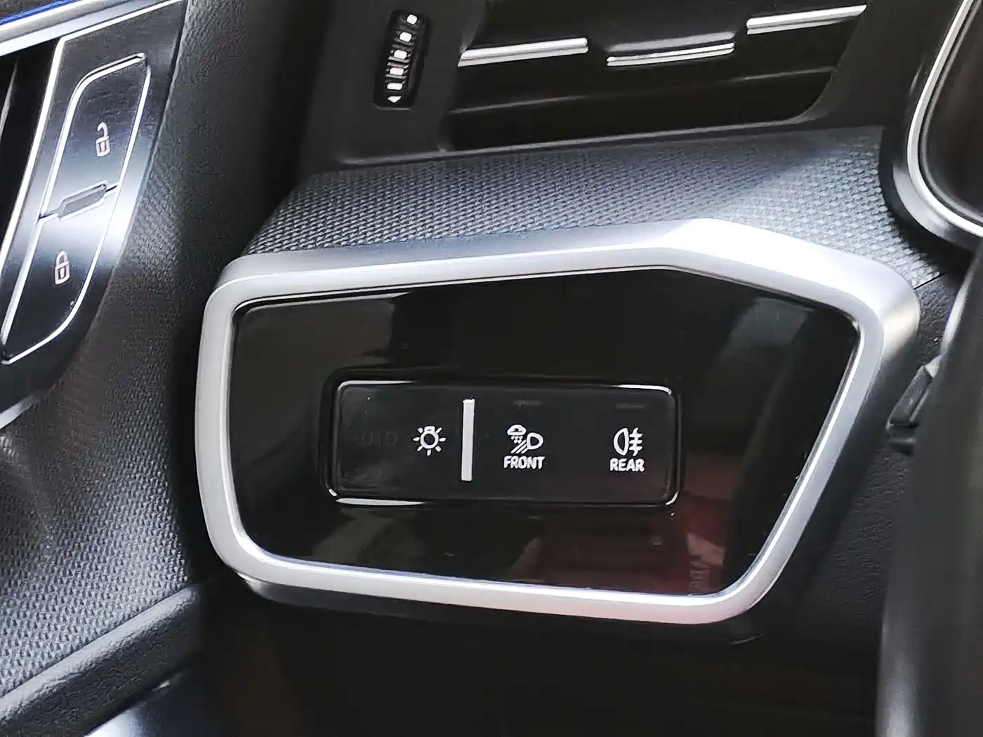 Audi A6 (Import) 2022 2022 allroad quattro Explorer 55 TFSI Premium Off-road