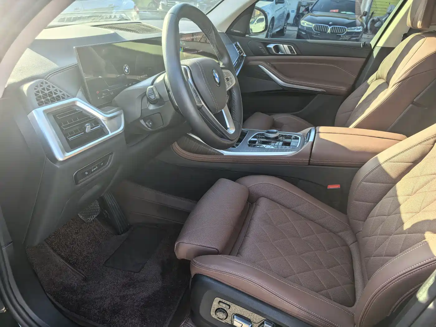 BMW X7 2023 xDrive40i Leading Luxury Package фото 5