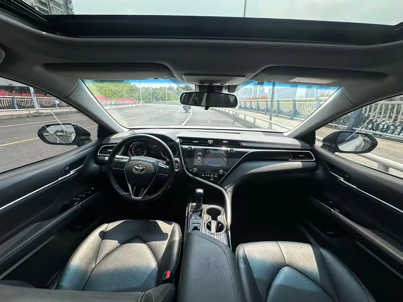 Toyota Camry 2019 2.0G Luxury (China V) фото 12