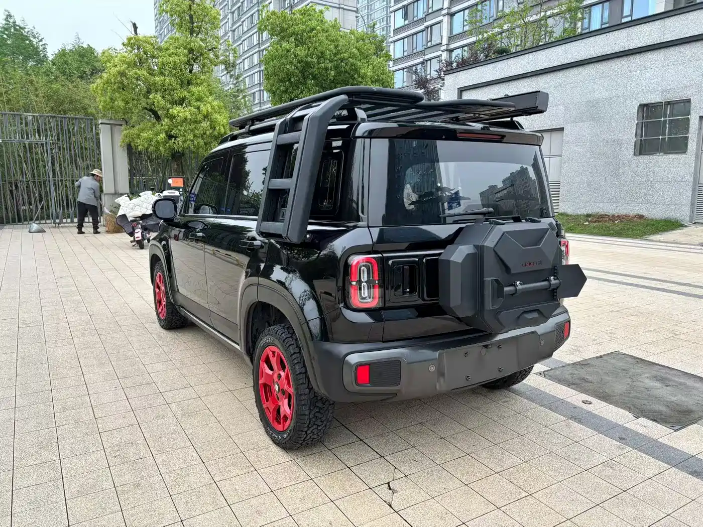 BAOJUN YUE ALSO PLUS