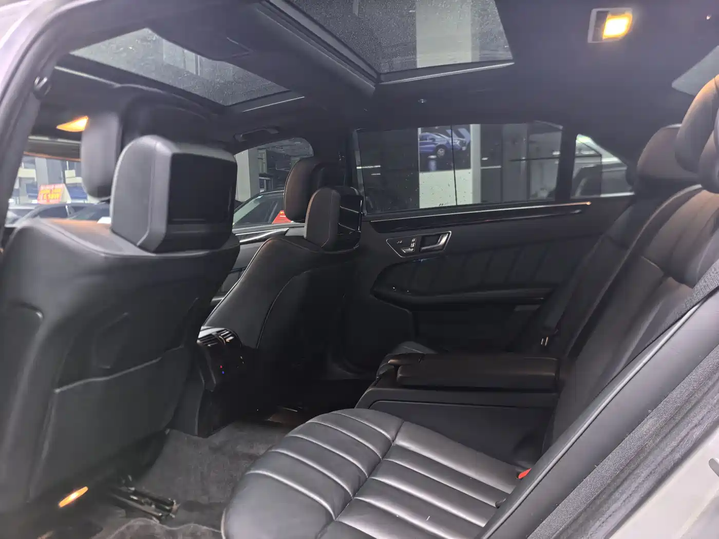 Mercedes-Benz E-Class 2015 E 400 L Sport Luxury 4MATIC фото 12