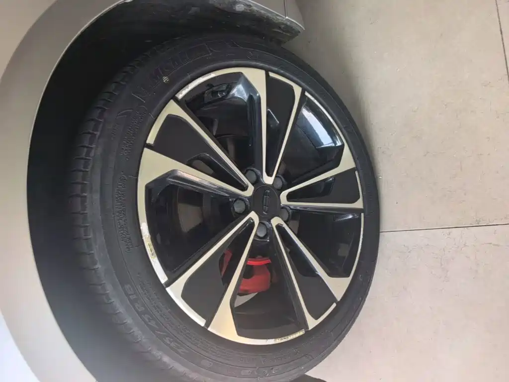Фото 23 - Geely Preface