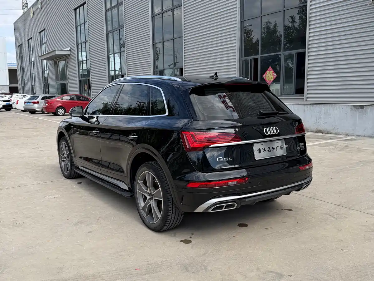 Photo 9 - Audi Q5L