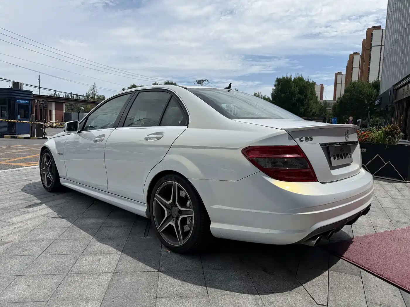 Mercedes-Benz C-Class AMG 2010 2009 AMG C 63 Dynamic