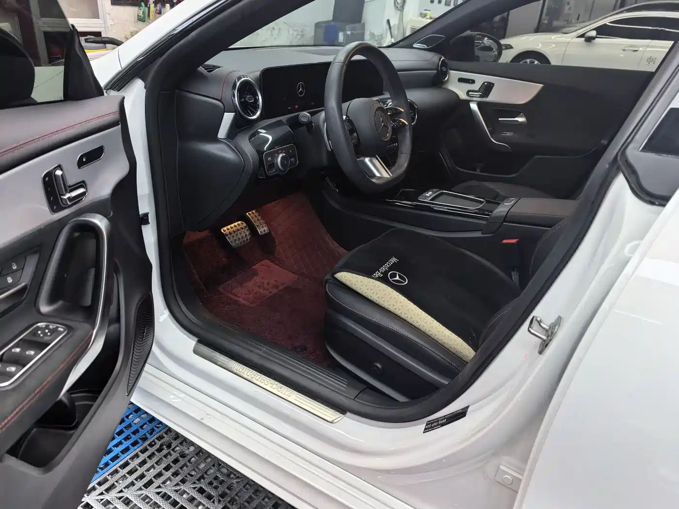 Mercedes-Benz CLA (Import) 2024 CLA 220 фото 4