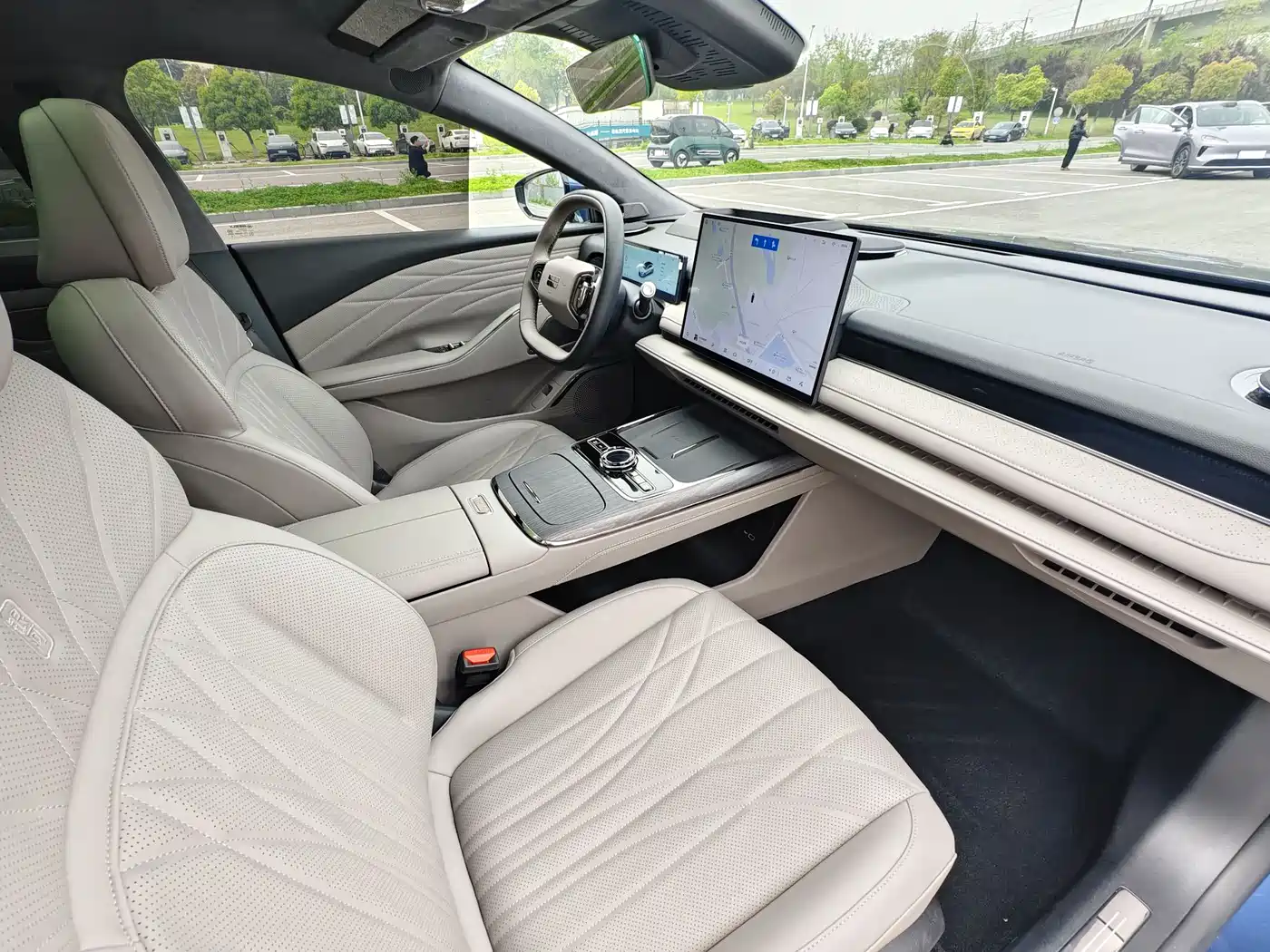 GEELY GALAXY GALAXY SPARKLE 8