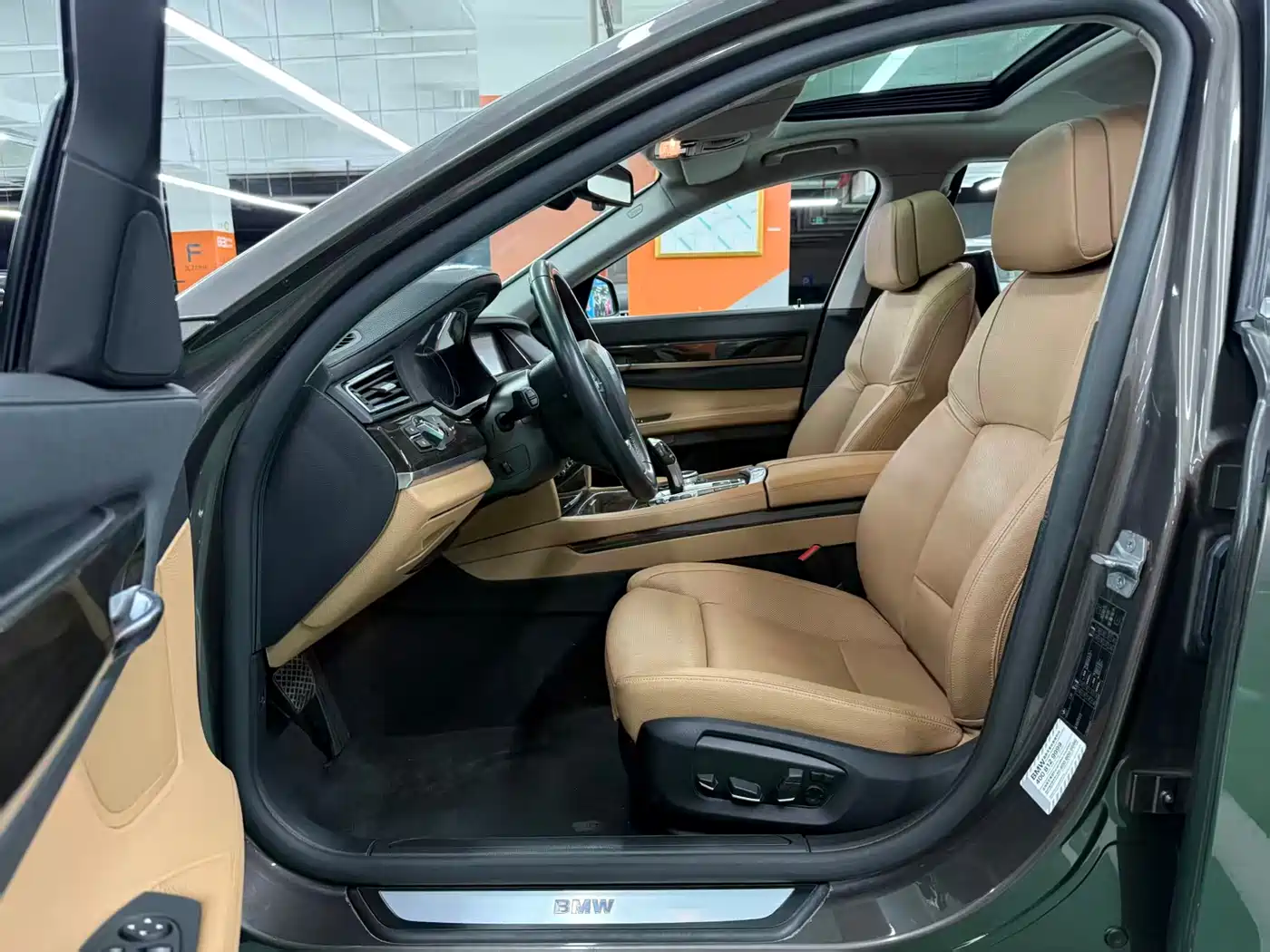 BMW 7 Series 2013 Model 730Li Luxury фото 8