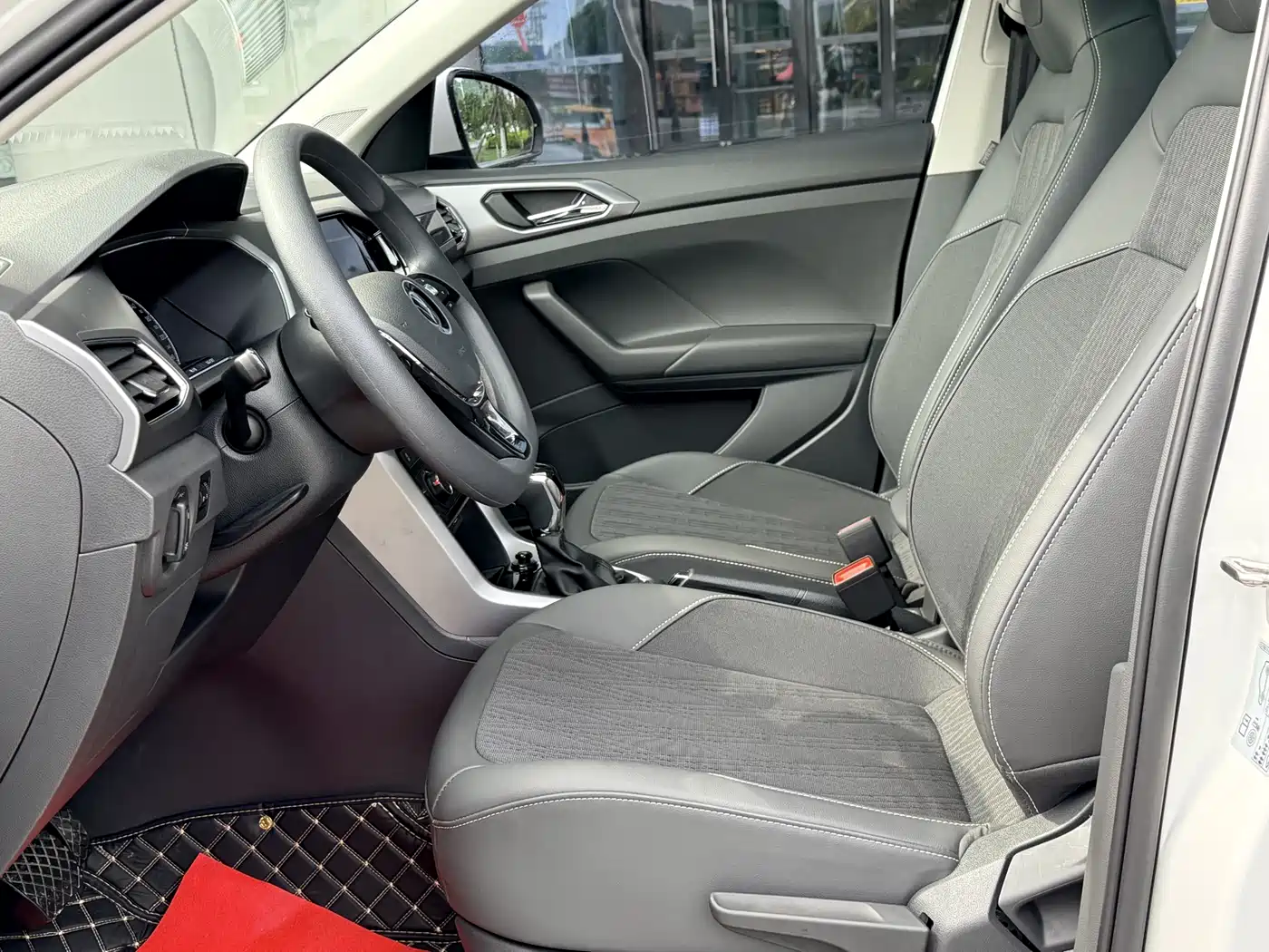 Volkswagen T-Cross 2021 280TSI DSG Comfort Edition фото 16