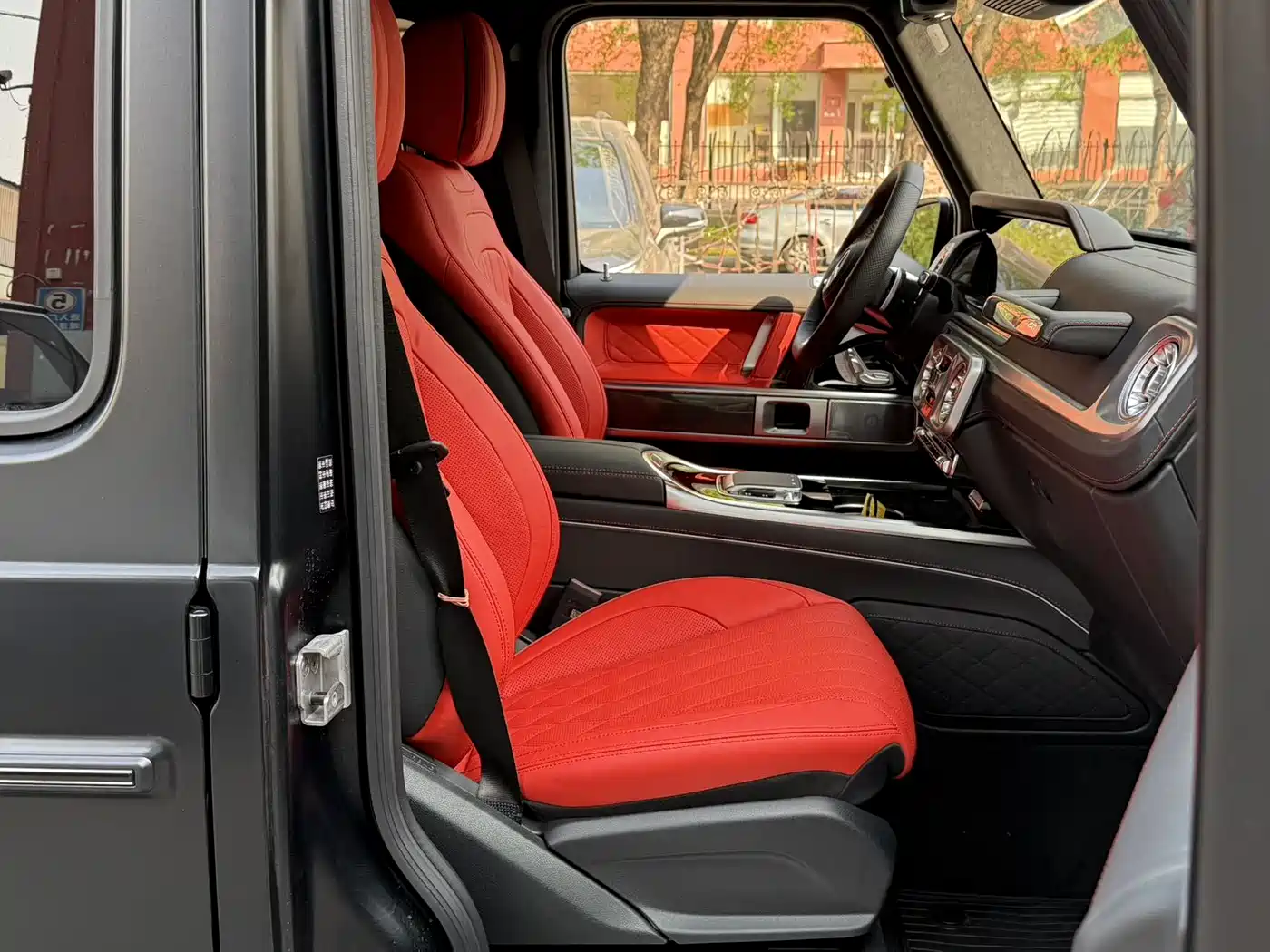 Mercedes-Benz G-Class 2026 Model G 500 фото 11