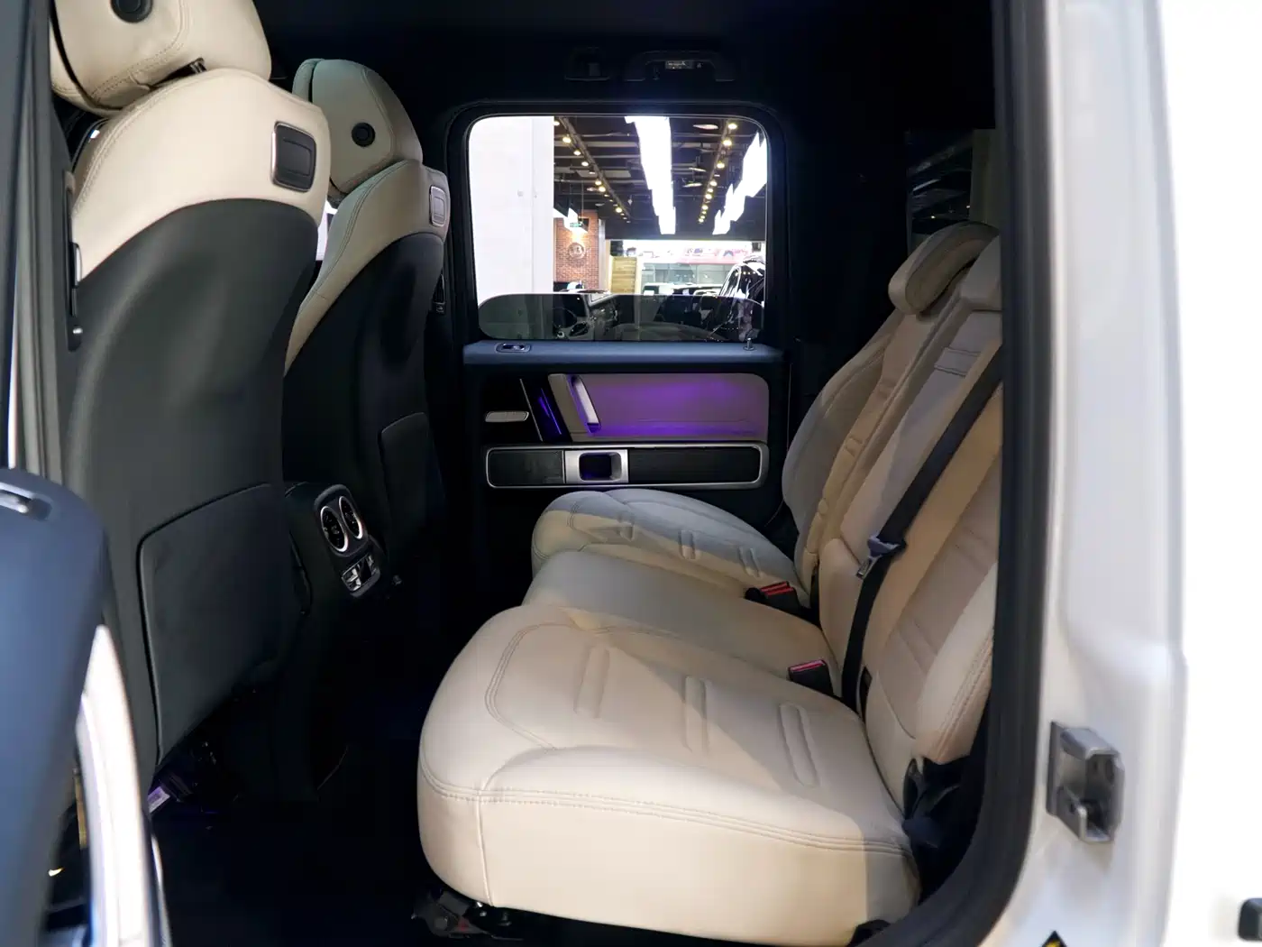 Mercedes-Benz G-Class 2024 G 350 фото 6