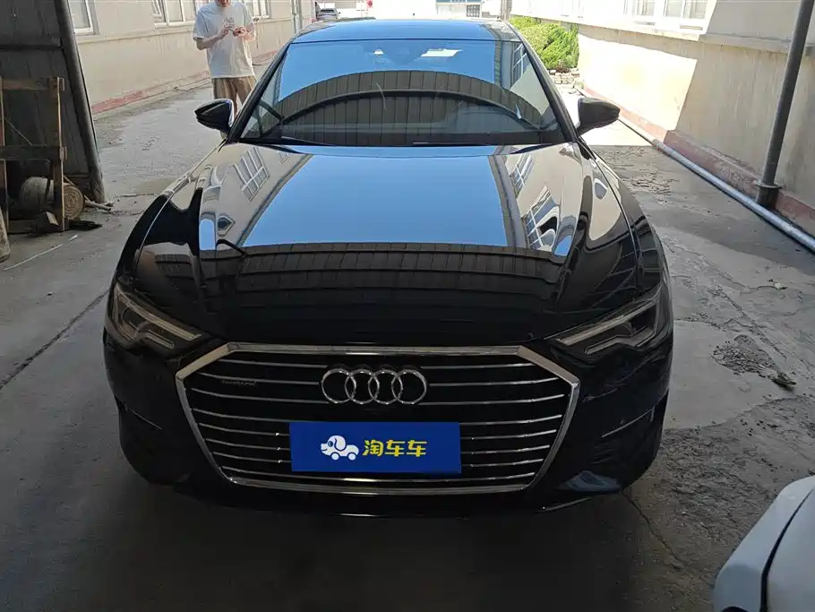 Audi A6L 2021 45 TFSI quattro Exclusive Elegance фото 2