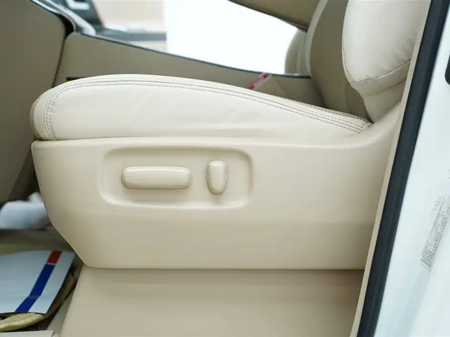 Toyota Alphard 2012 3.5L Premium Edition фото 14