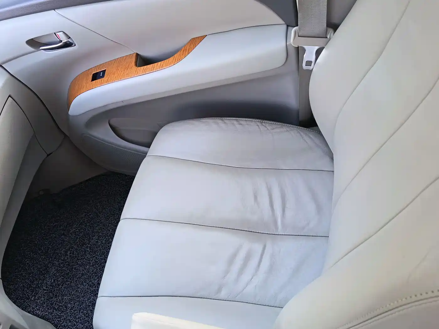 Toyota Previa 2007 3.5L 7-Seater Luxury фото 15