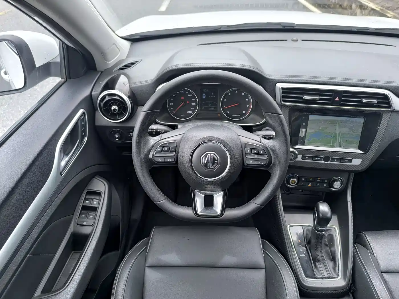 MG ZS 2017 2017 1.5L Auto Premium Internet Edition