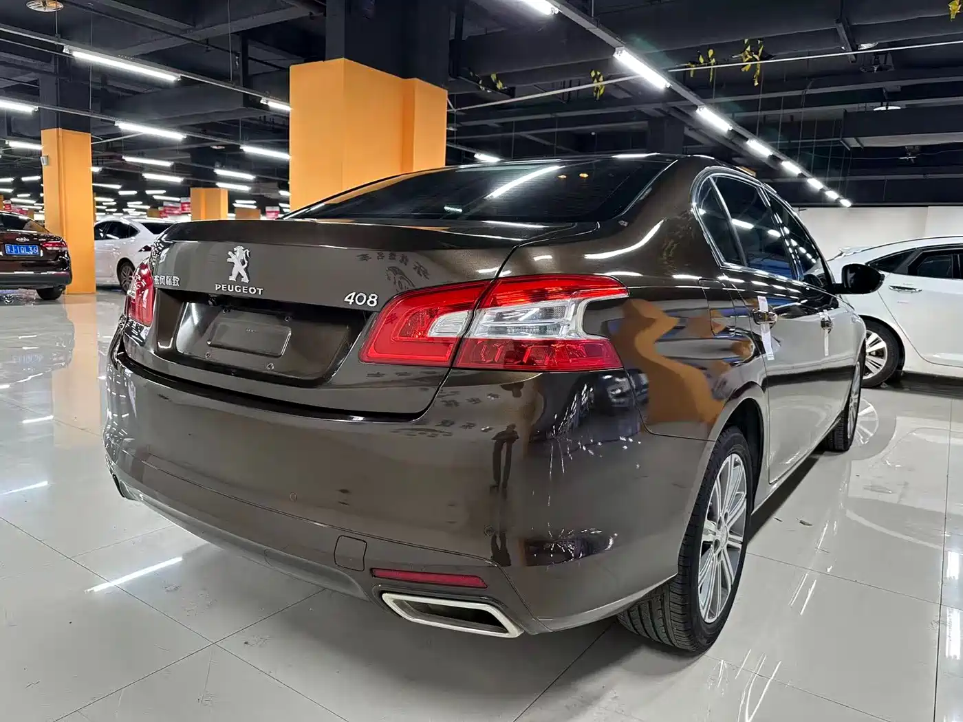 Peugeot 408 2016 1.6T Automatic Luxury Edition фото 7