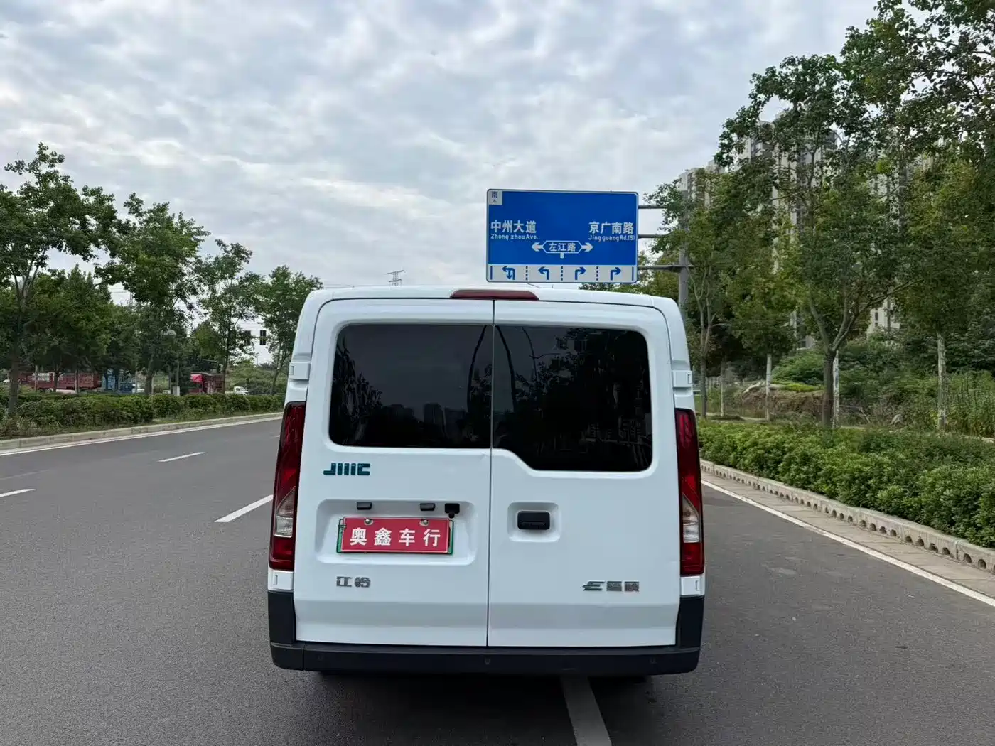 Jiangling E-Fushun 2025 2025 Clear Window Version 53.58kWh Medium Wheelbase Low Roof