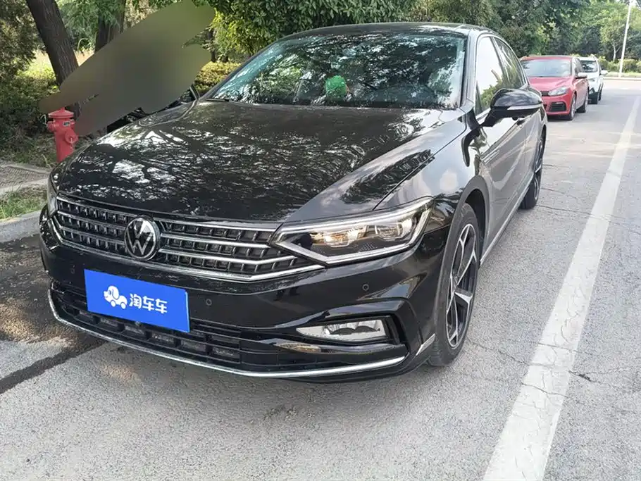 Volkswagen Magotan 2025 Popular Edition 330TSI DSG Luxury