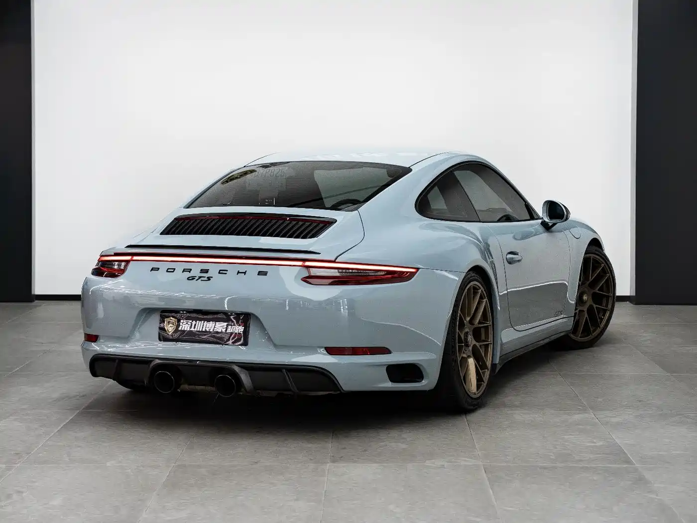 Porsche 911 2017 Carrera GTS 3.0T фото 10