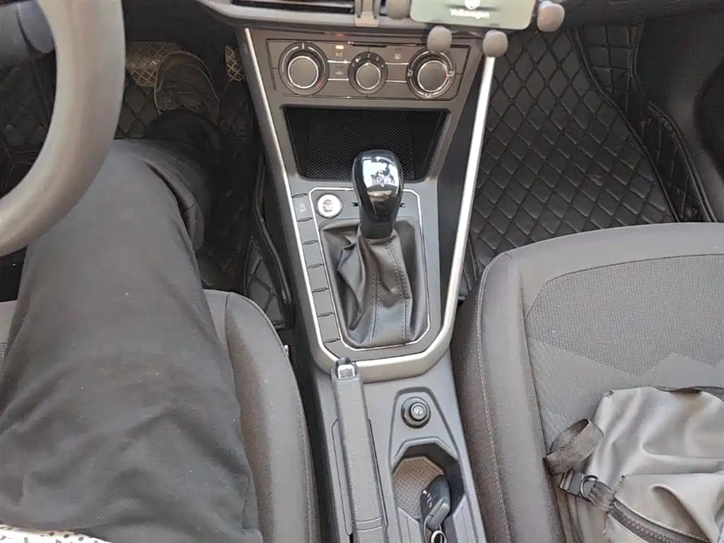Volkswagen Polo 2023 Plus 1.5L Automatic Panorama Enjoyment Edition фото 13
