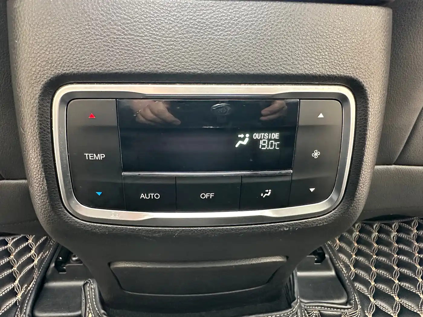 GAC Trumpchi Trumpchi GS8 2017 320T 2WD Premium (7-seater) фото 20