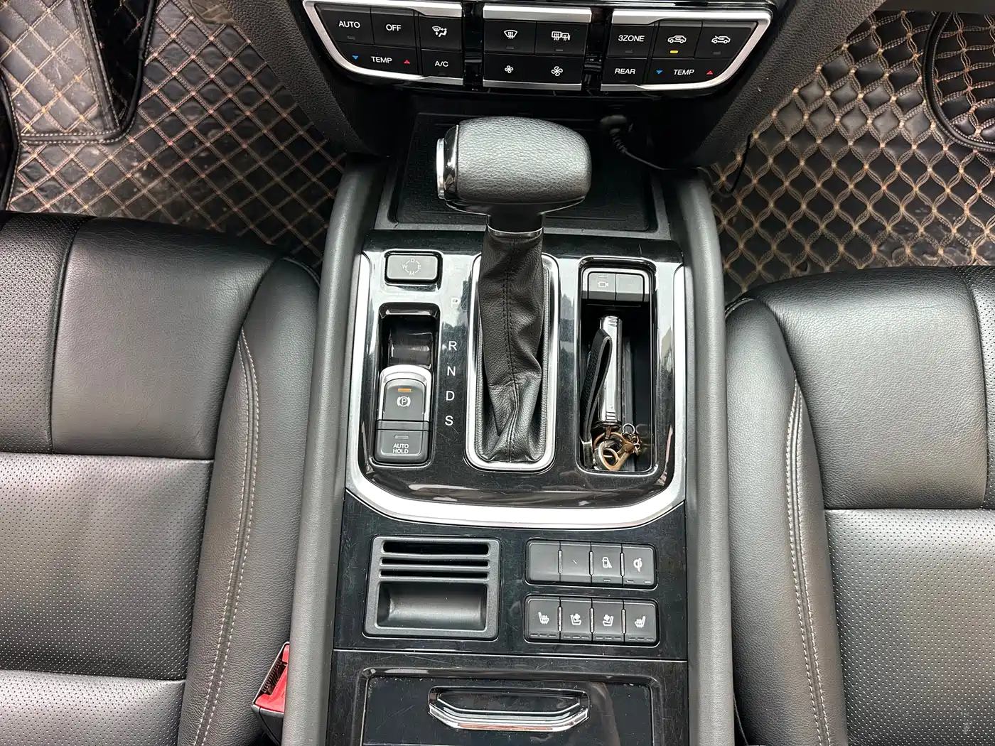 GAC Trumpchi Trumpchi GS8 2017 320T 2WD Premium (7-seater) фото 19