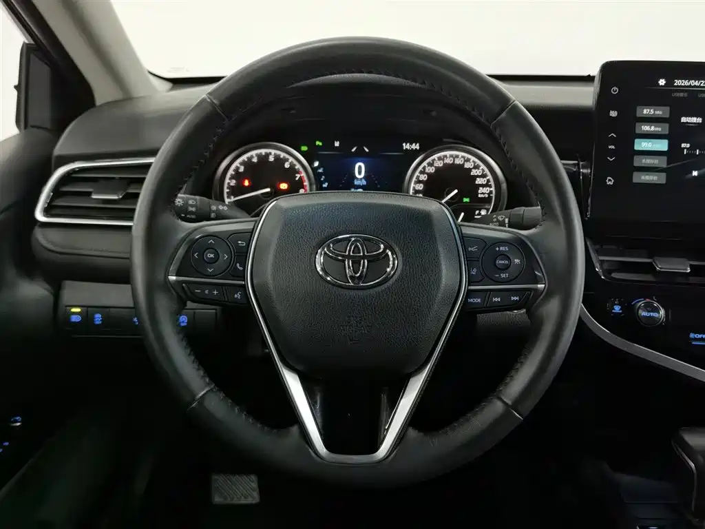 Toyota Camry 2021 2.0G Luxury Edition фото 11