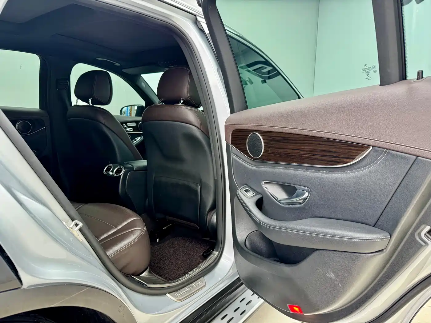 Mercedes-Benz GLC 2016 GLC 260 4MATIC Luxury фото 11