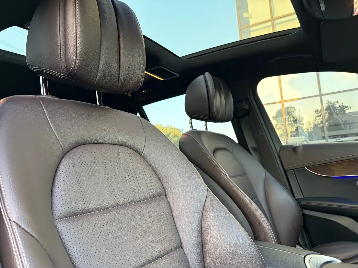 Mercedes-Benz GLC 2022 Model GLC 260 L 4MATIC Luxury Edition фото 14