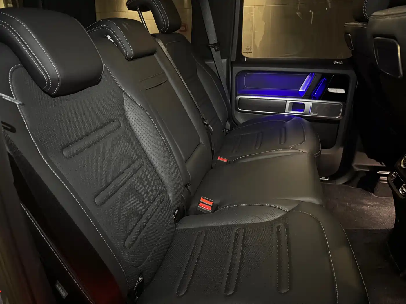 Mercedes-Benz G-Class 2024 G 500 фото 15