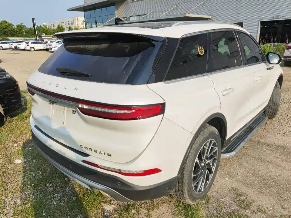 LINCOLN ADVENTURER