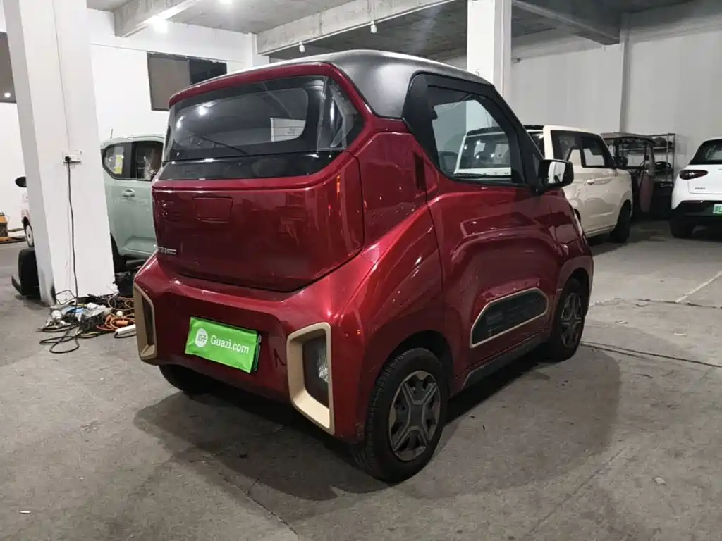 Фото 7 - Baojun E200