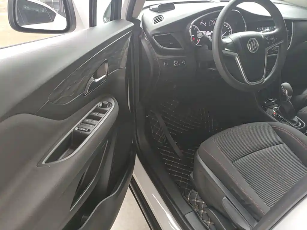 Фото 16 - Buick Encore