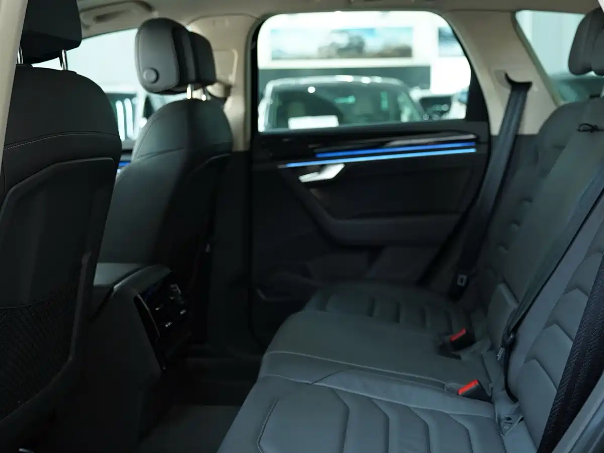 Photo 9 - Volkswagen Touareg