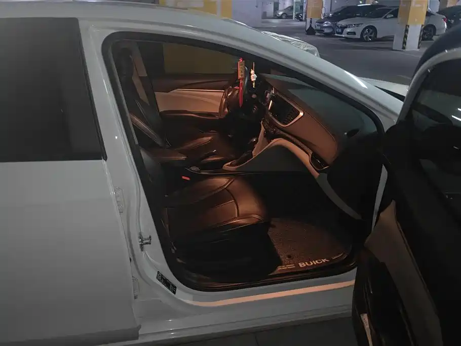 Buick Excelle 2015 15N Automatic Elite фото 8