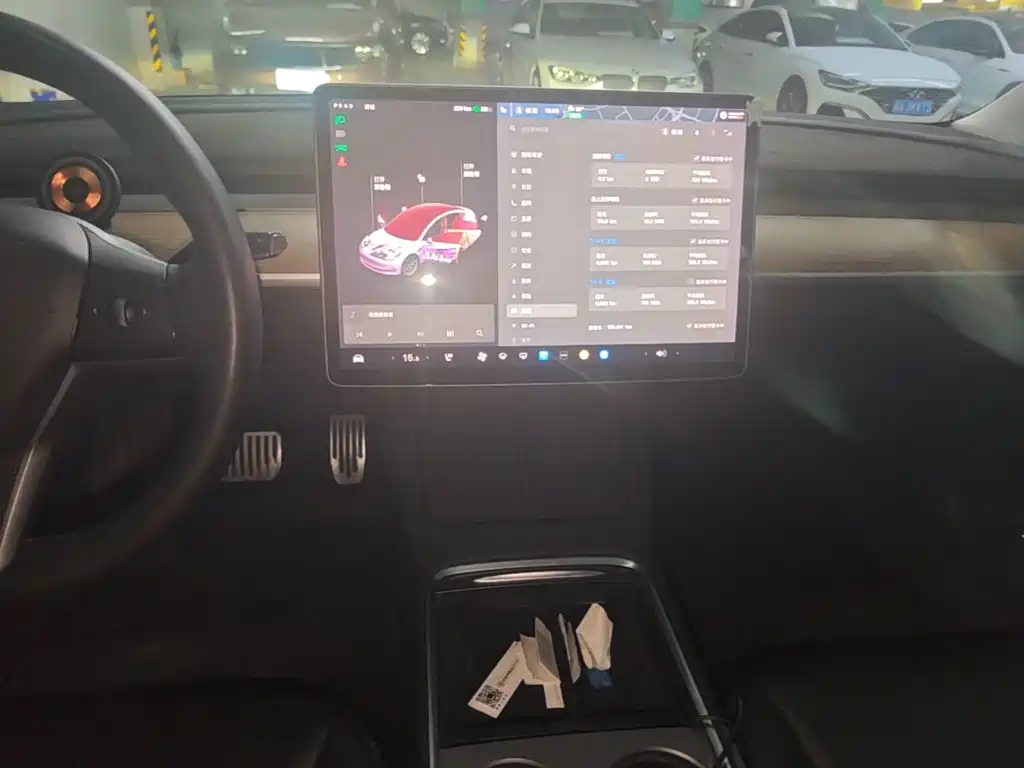 Фото 13 - Tesla Model 3