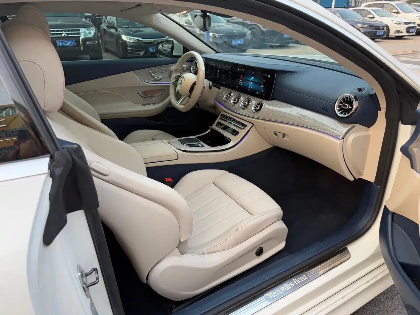 MERCEDES-BENZ E CLASS