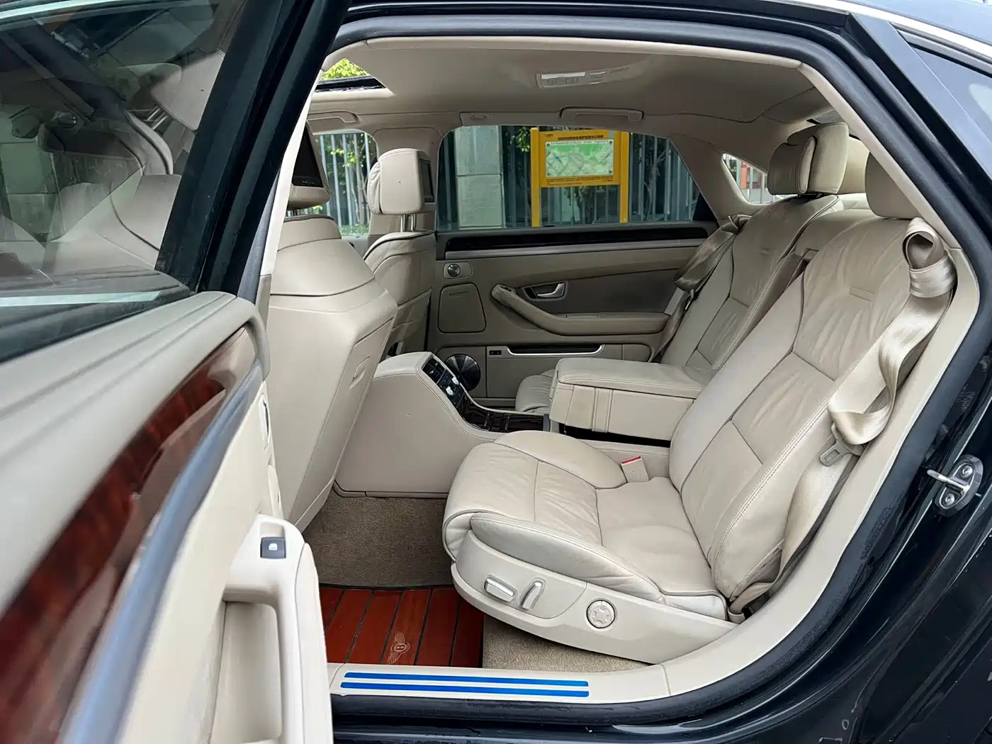 Audi A8 2008 Model A8L 6.0 W12 Ultimate Flagship фото 13