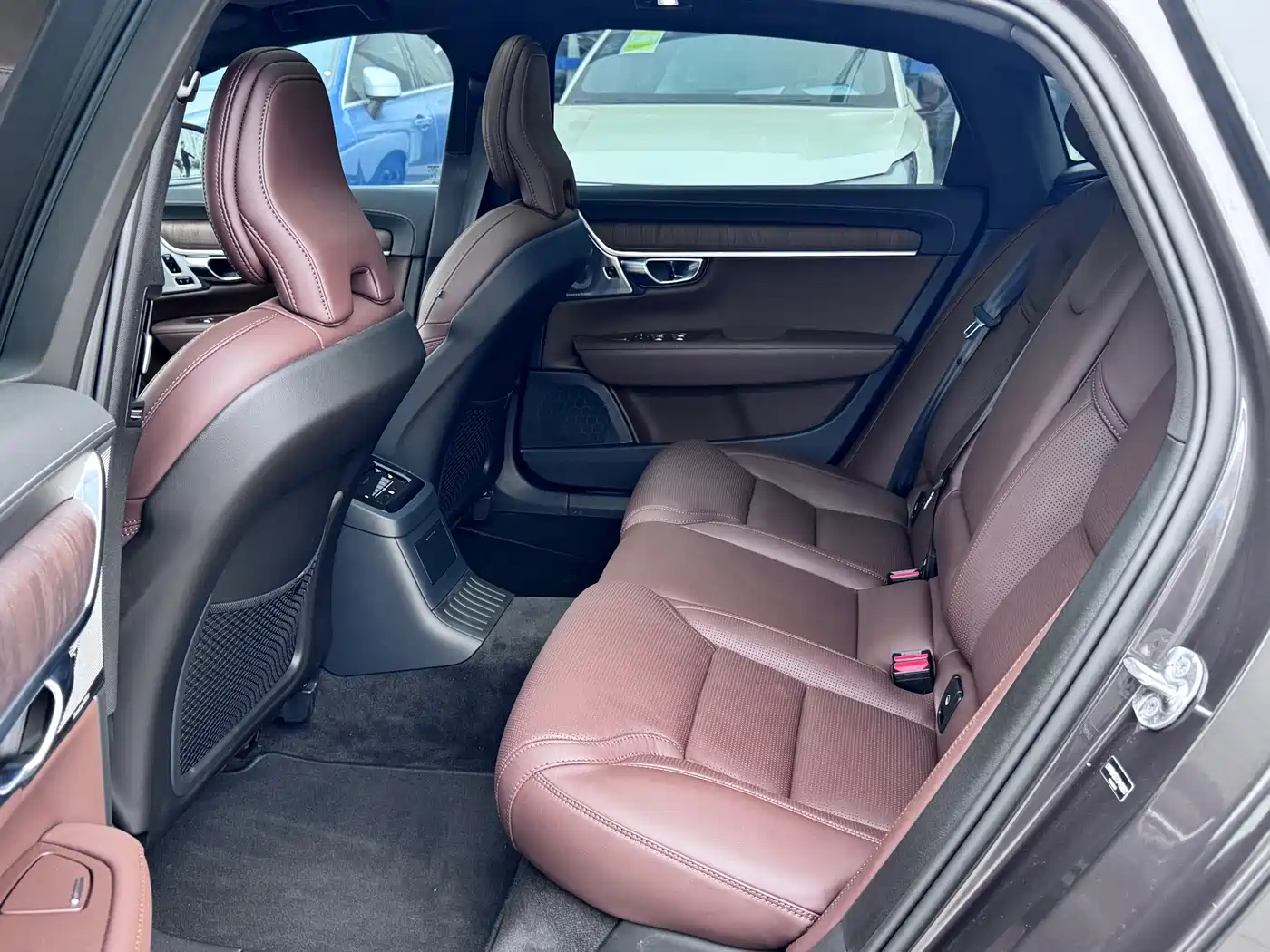 VOLVO S90 PLUG IN HYBRID