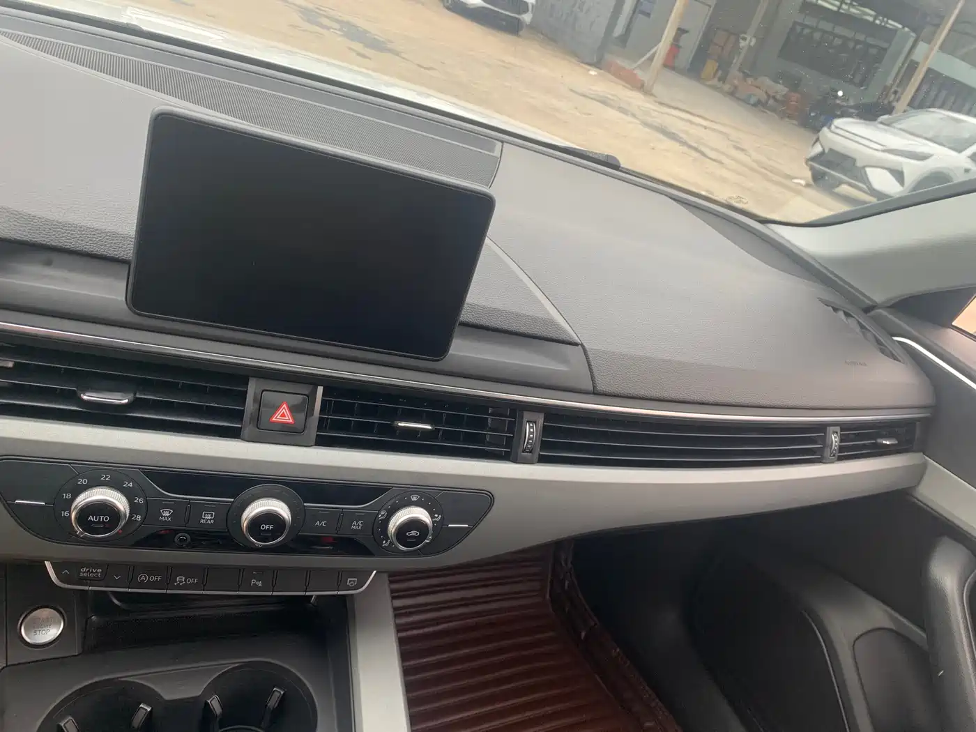 Audi A4L 2018 30th Anniversary 40 TFSI Progressive фото 8