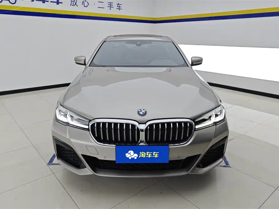 BMW 5 Series 2021 525Li M Sport Package фото 2