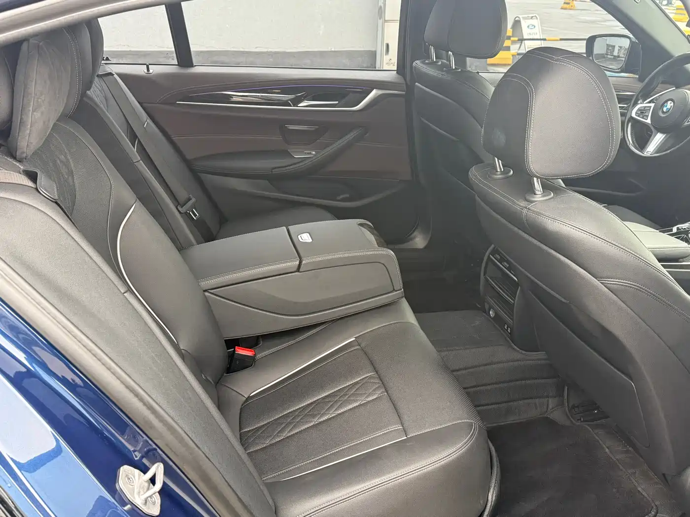 BMW 5 Series 2021 525Li M Sport Package фото 10