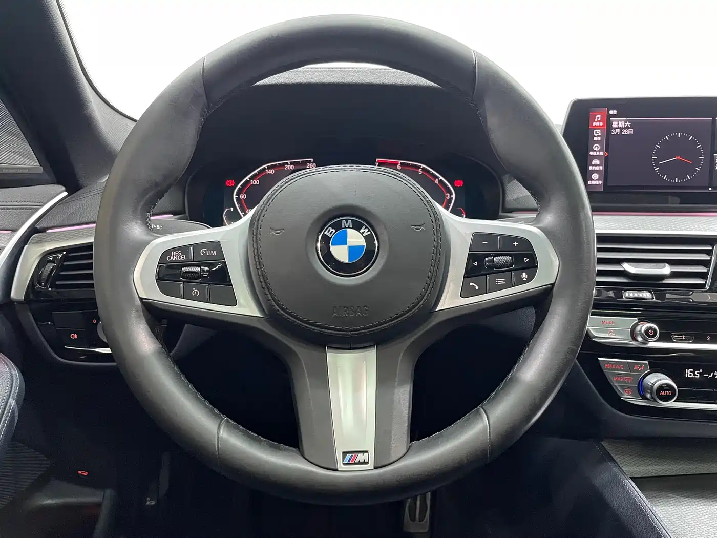 BMW 5 Series (Import) 2020 Model 525i M Sport Package фото 10