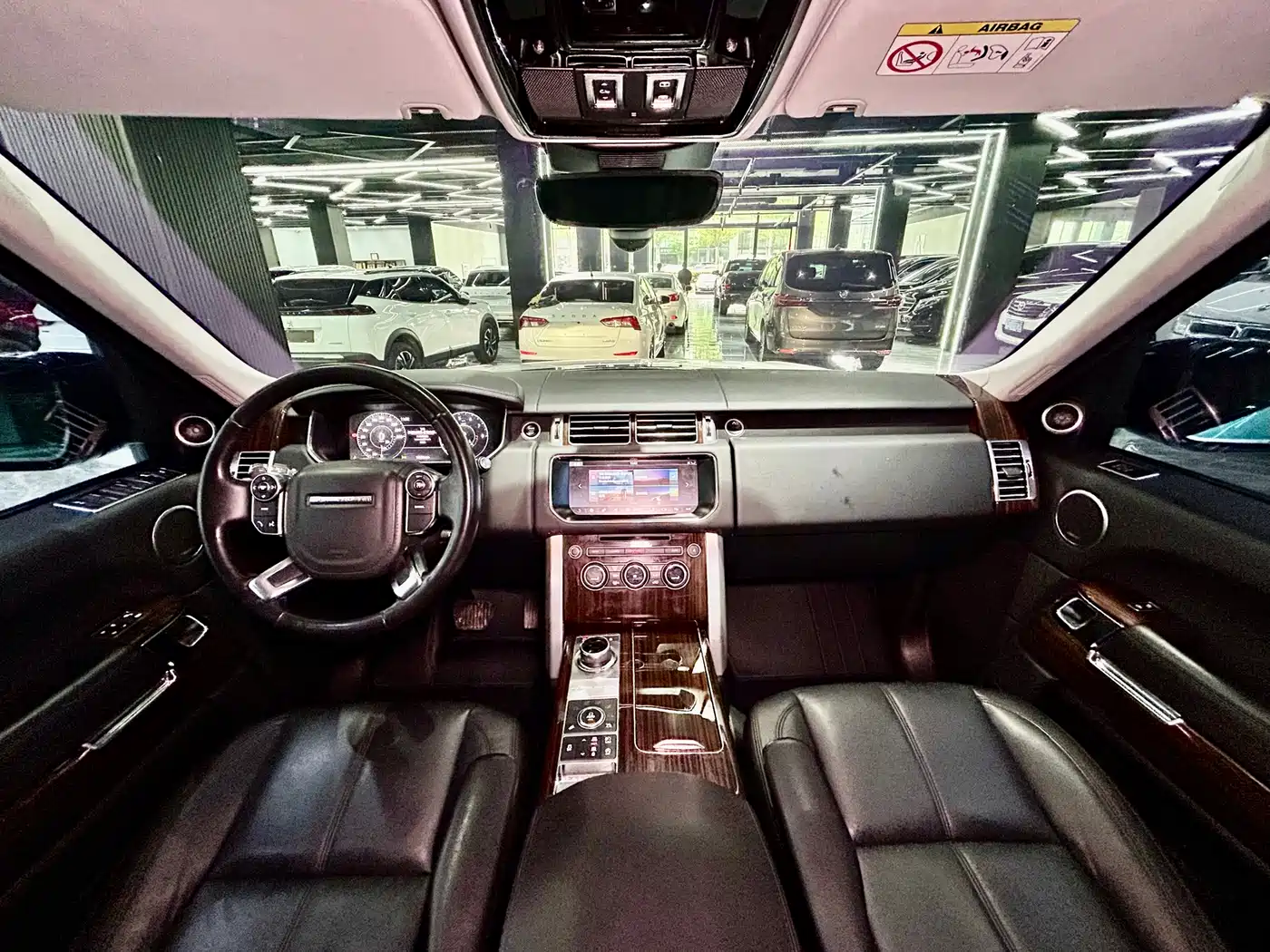 Land Rover Range Rover 2017 3.0 SC V6 Vogue фото 28