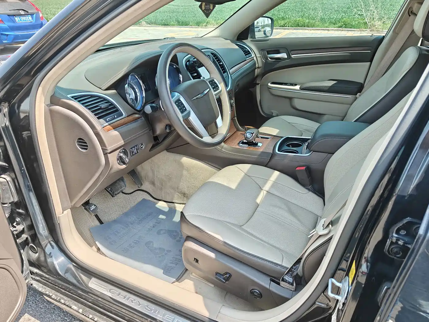 Chrysler 300C (Import) 2015 2014 3.0L Excellence Edition