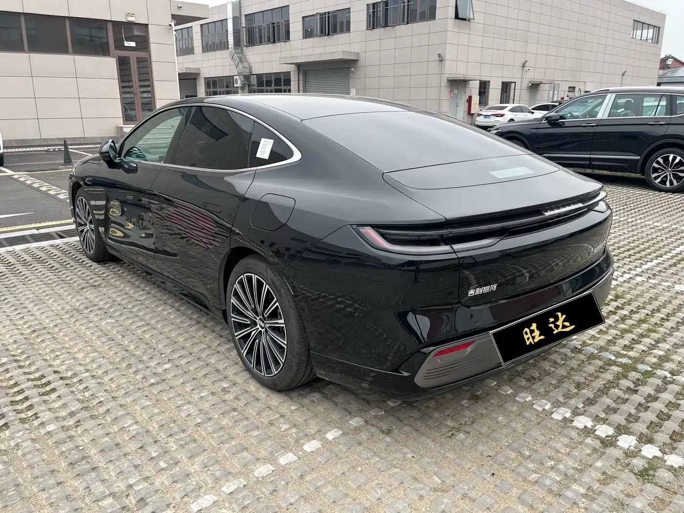 GEELY GALAXY GALAXY SPARKLE 8