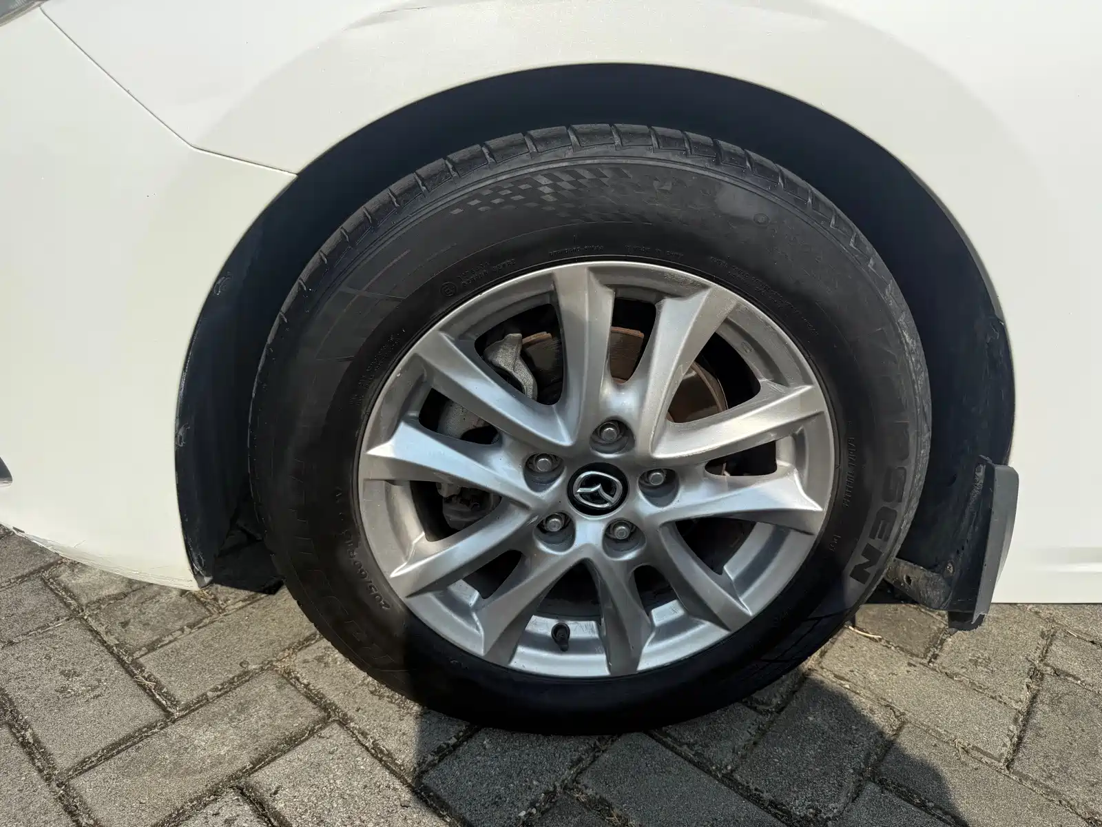 Фото 9 - Mazda Mazda 3