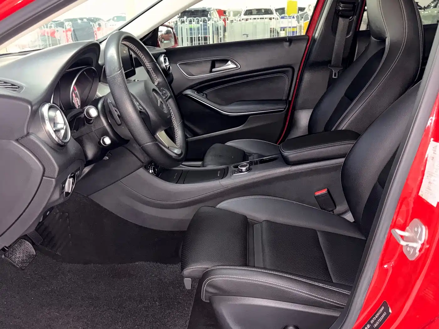 Mercedes-Benz GLA 2016 GLA 200 Dynamic фото 11