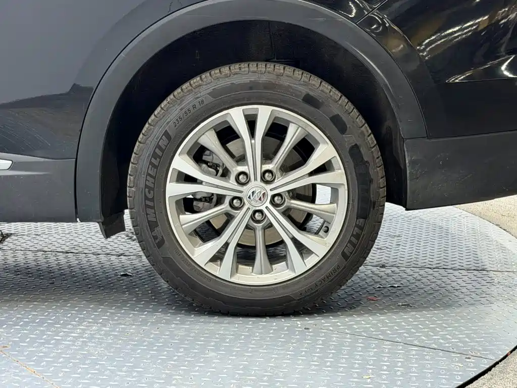 Фото 11 - Buick Envision Plus