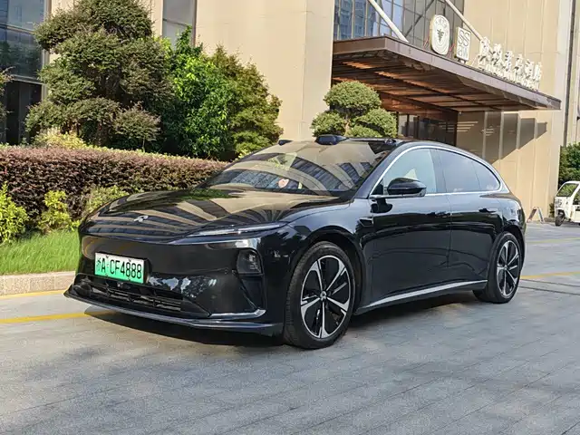 NIO ET5T 2024 75kWh Touring — фото 1