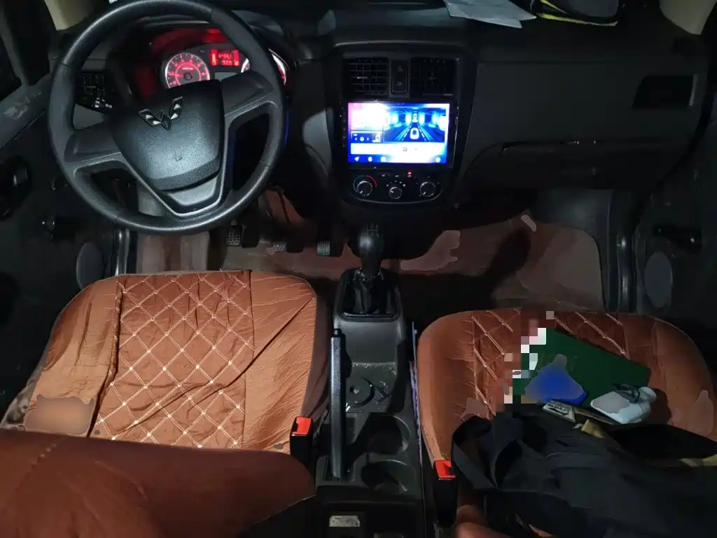Wuling Motors Wuling Rongguang S 2022 2021 Model 1.2L Basic 7-Seater LSI